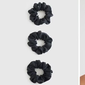 NWOT QUINCE 100% Washable Silk Scrunchies Black 4187